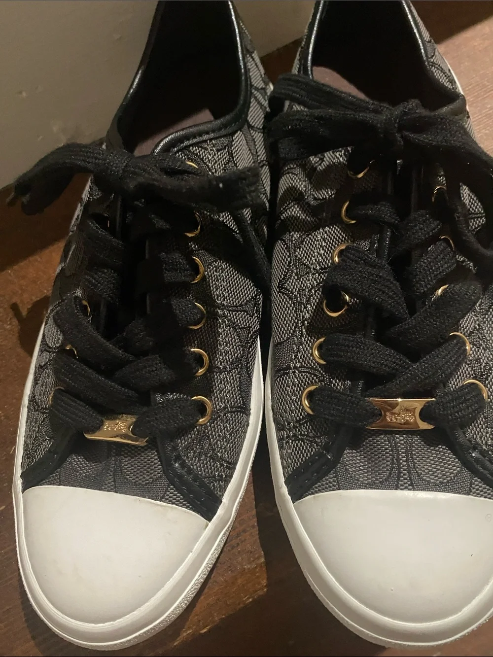 Coach Empire Signature low-top Sneaker, Size 8B